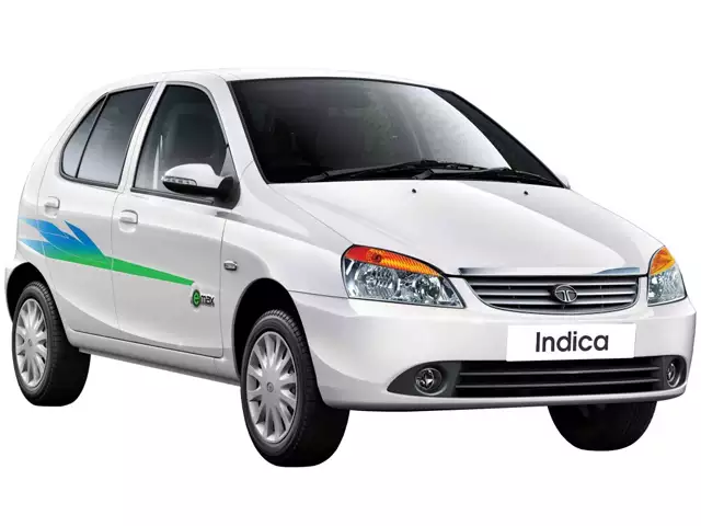 India Tour Hire Car and Driver, Car and Driver Hire in Delhi India, India Holidays Weekend Tour Packages